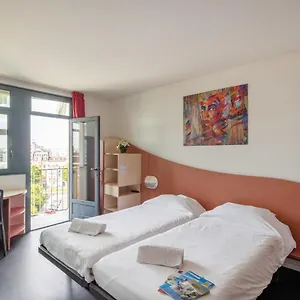 Hotel Cis Maurice Ravel, Paryż